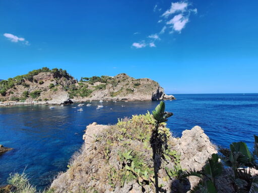 Isola Bella beach